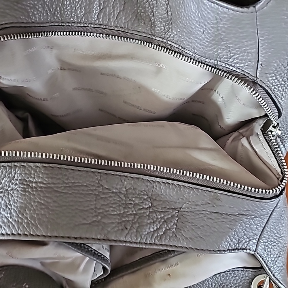 Handbag - Picture 3 of 3